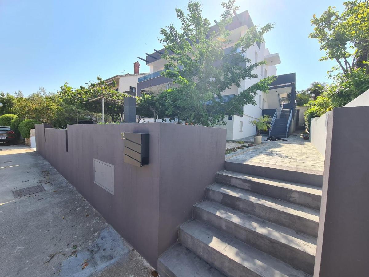 Villa Ska Pula Buitenkant foto